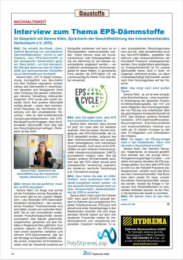 Eine Zeitschriftenseite mit einem Interview mit einer Frau, die sitzt und eine Kaffeetasse hält, mit der Überschrift „Nachhaltiger Dämmstoff beim Thema EPS-Hartschaum“. Enthält mehrere Textspalten und