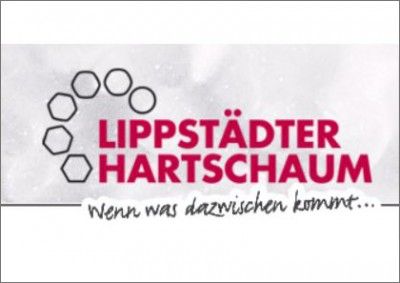 Logo der Lippstädter Hartschaum auf weißem und grauem Hintergrund mit Pfotenabdruck und Sechsecken, mit dem Slogan „wenn was dazwischen kommt...“ in